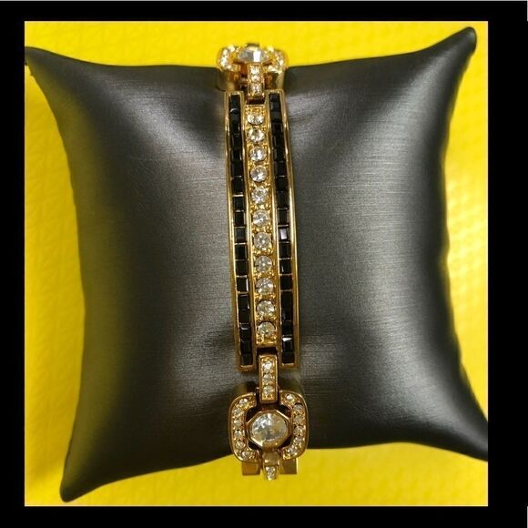 Camrose & Kross Jacqueline Kennedy JBK Signed Gold-tone & Crystal Bracelet - Picture 2 of 4